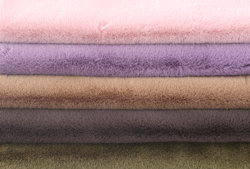 Tissu imitation vison 1200 mg x 180 cm.