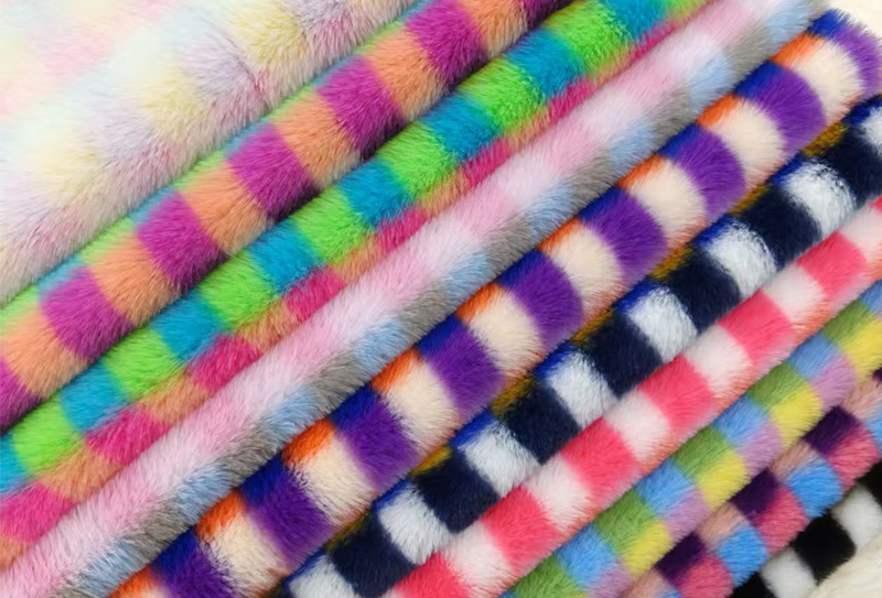 Tissu en peluche imprimé en fourrure de lapin à carreaux colorés, 500mg 160cm