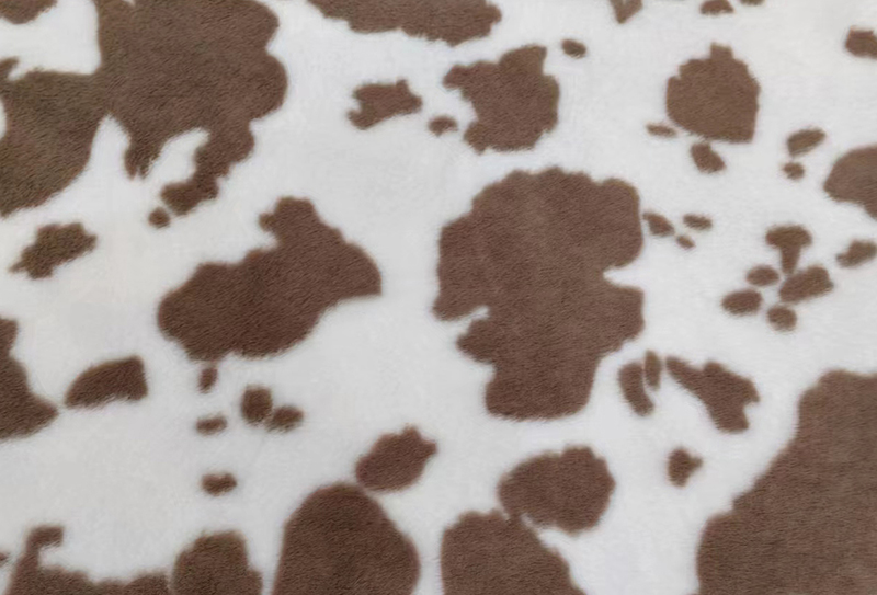 Tissu en peluche imprimé en fourrure de lapin de vache, 500 mg x 160 cm Tissu en peluche imprimé en fourrure de lapin de vache, 500 mg x 160 cm