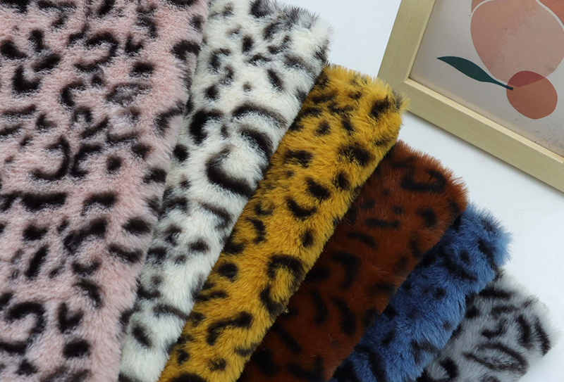 Tissu en peluche imprimé en fourrure de lapin à boucle léopard, 500 mg x 160 cm
