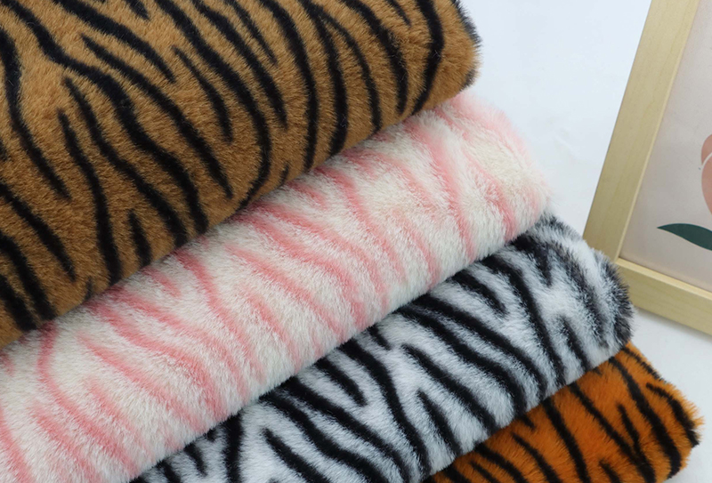 Tissu en peluche en fourrure de lapin imprimé tigre, 500 mg x 160 cm