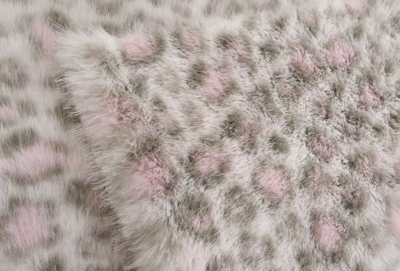 Petit tissu en peluche léopard imprimé vison doré, 700mg x 170cm, adapté aux sacs/vêtements Petit tissu en peluche léopard imprimé vison doré, 700mg x 170cm, adapté aux sacs/vêtements